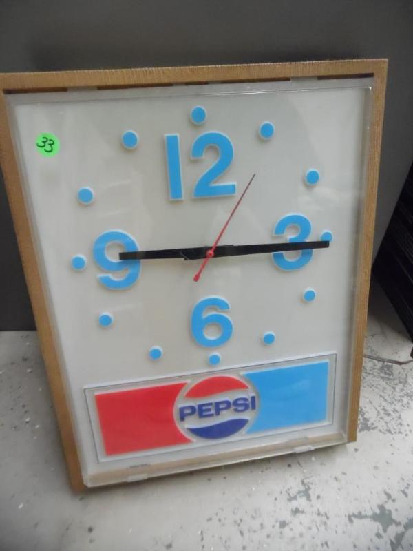 lot 33 image: Pepsi Light Up Clock  Sign