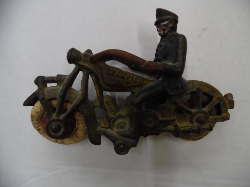 lot 43 image: Vintage Motorcycle Toy