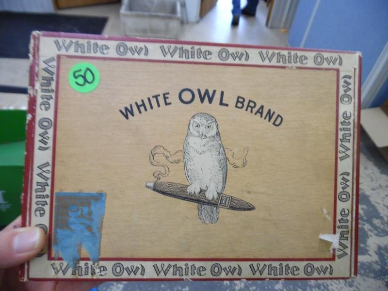 lot 50 image: Cigar Box