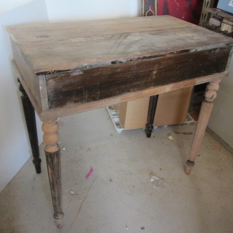 MCM Ladies Writing Desk
