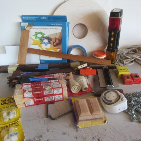 Shelving Brackets, Square, Pin Guide