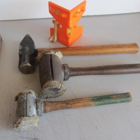 Basa & Sledge Hammers