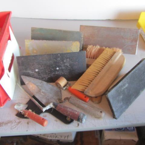 Trowels & Brushes