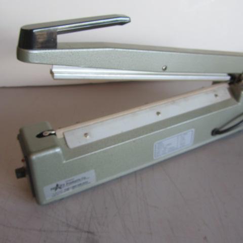 Impulse Sealer