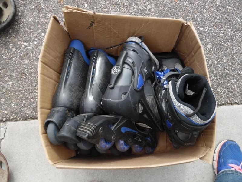 lot 18 image: Roller blades