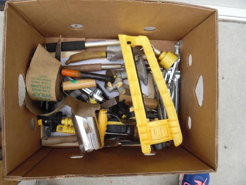 lot 23 image: Misc tools and sprinklers