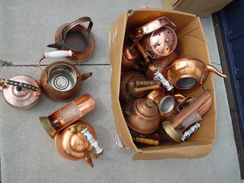 lot 25 image: Decorative copper items