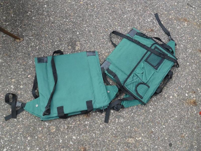 lot 36 image: Sports seats