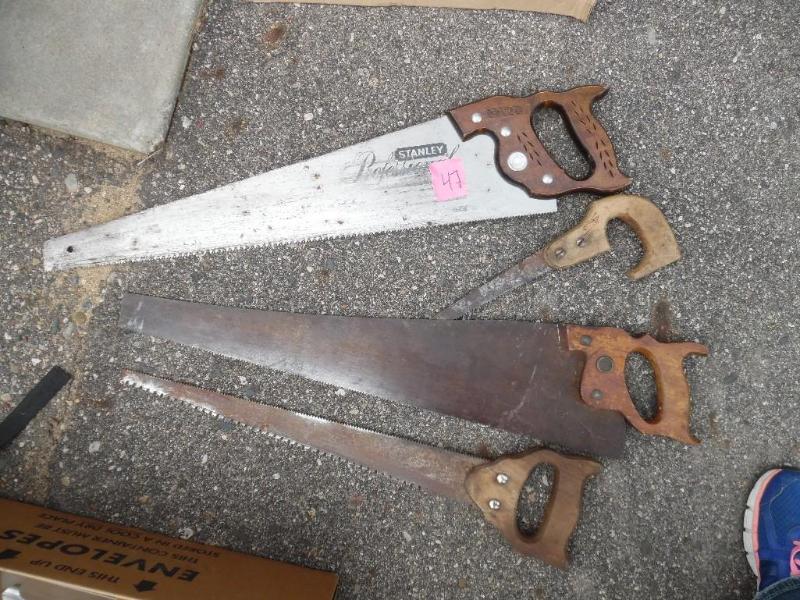 lot 47 image: Hand saws