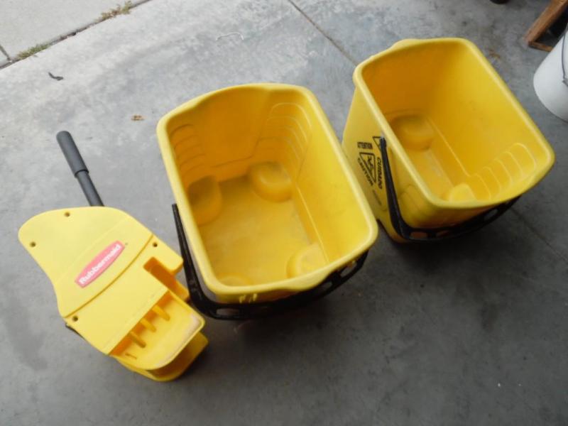 Commercial mop buckets