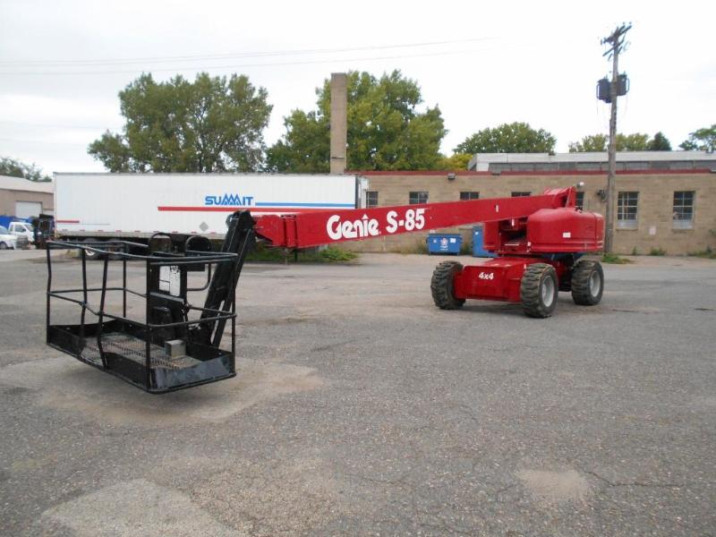 Genie S-85 Telescopic Boom Lift, Manlift, Aerial Lift. Works.
