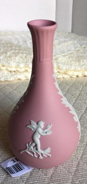 lot 113 image: Wedgwood Jasperware Bud vases pink with white...