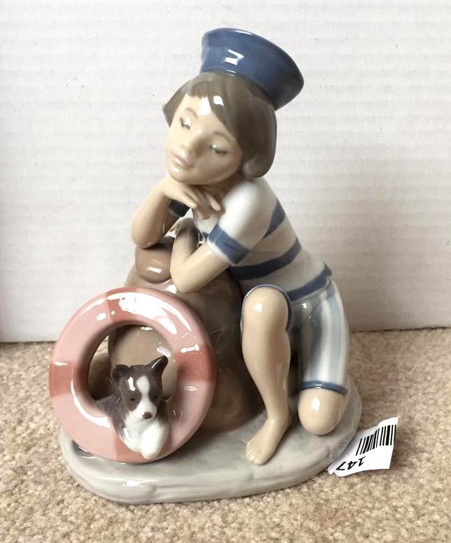 lot 147 image: Lladro Mondays Child 1992. Stands approx 4&q...