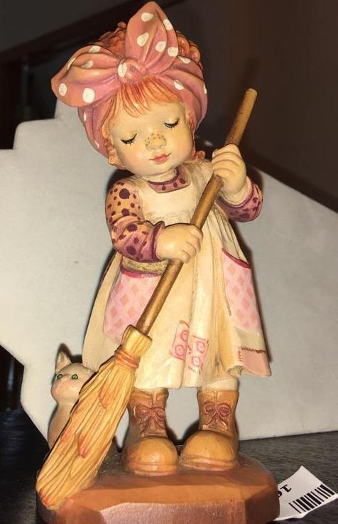 lot 165 image: Anri Italy Girl &quotSweeping" by artis...