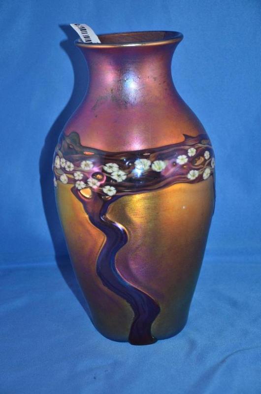 lot 18 image: Zellique Studios Joseph Morel 1993 Handblown ...