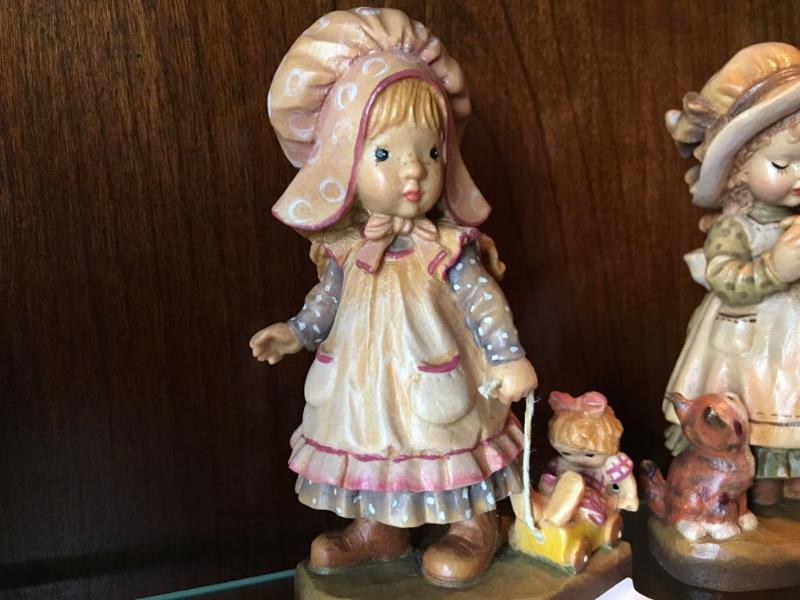 lot 183 image: 2 Anri&nbspITALY Wood Sculptures&nbspby Sar...