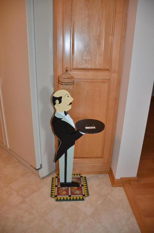 lot 188 image: Wood Butler Character Card Holder, Stands app...