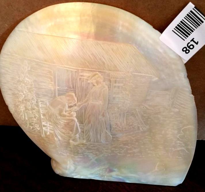 lot 198 image: Engraved Mother of Pearl Depicting Women in f...