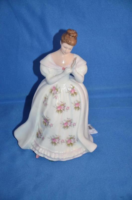 lot 28 image: Royal Doulton&nbspLady figurine Summer Rose ...