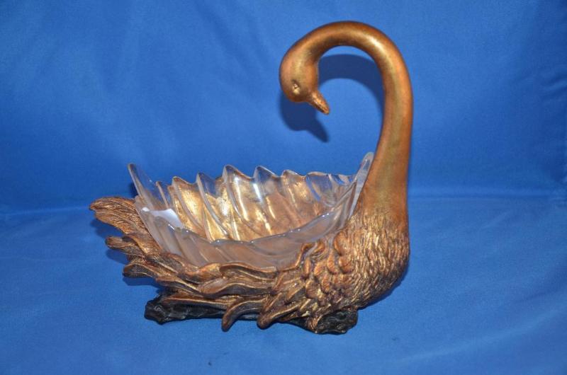 lot 295 image: Beautiful Gold Gilded Swan with glass dish. B...