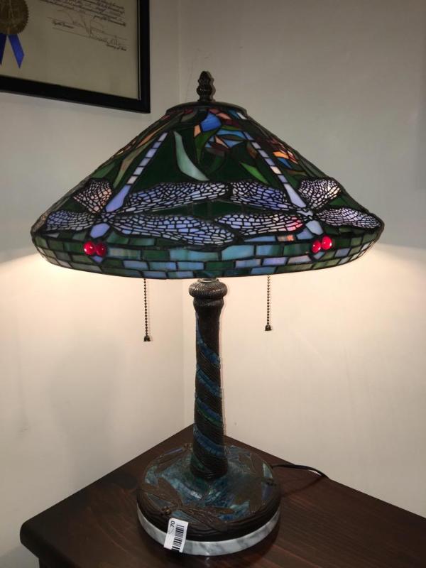 lot 70 image: Stained Glass Tiffany-like table Lamp with dr...
