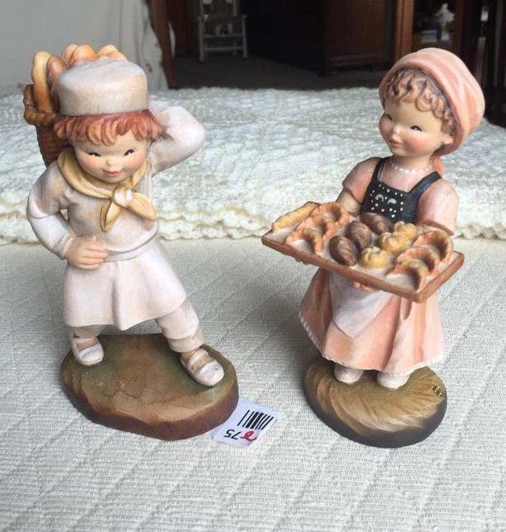 lot 75 image: Anri Italy Juan Ferrandiz Wood Carving   Past...