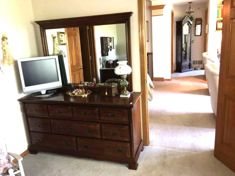lot 16 image: Vintage Korn Industries Dresser and mirror ap...