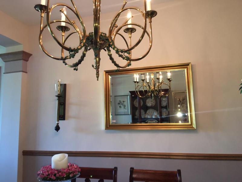 lot 17 image: Vintage mirror 29x40...