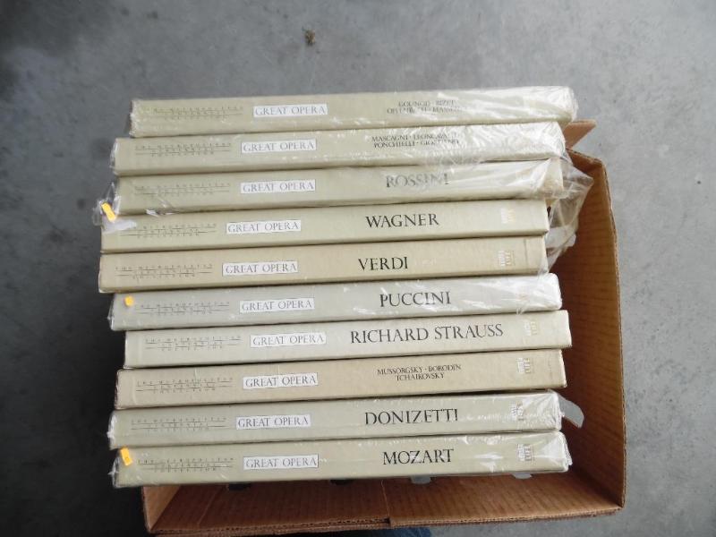 lot 21 image: Record albums