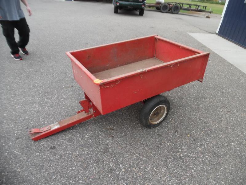 lot 27 image: Utility cart