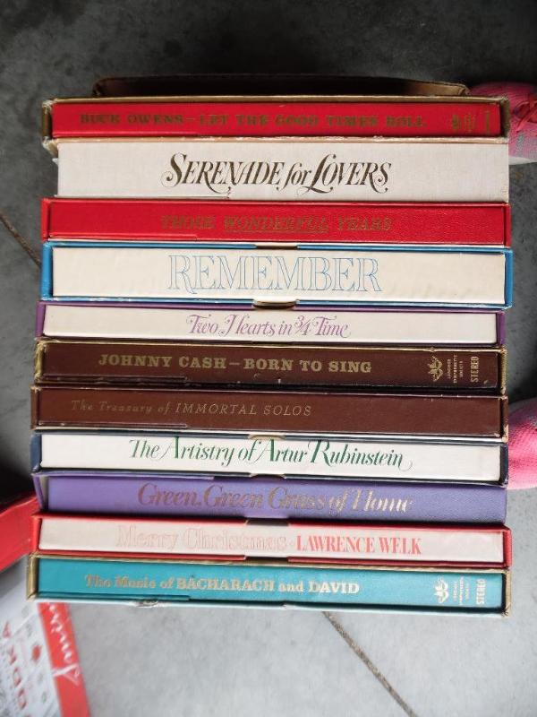 lot 7 image: Record albums