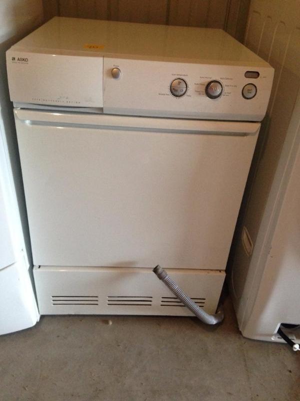 lot 20 image: Asko dryer