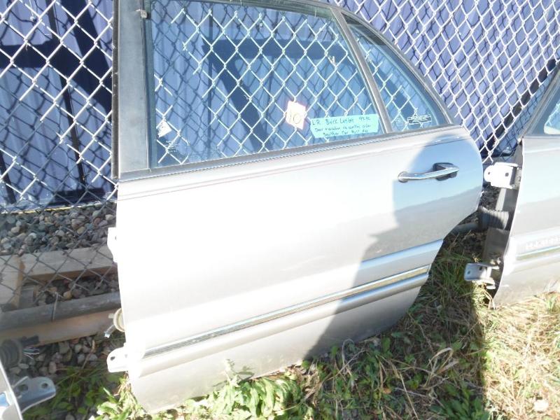 lot 10 image: Buick LeSabre Car Door