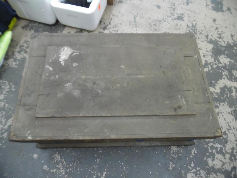 lot 12 image: Vintage wooden mitre box