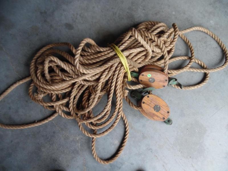 lot 14 image: Heavy duty Block and Tackle