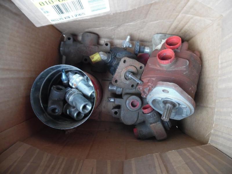lot 16 image: Hydraulic components