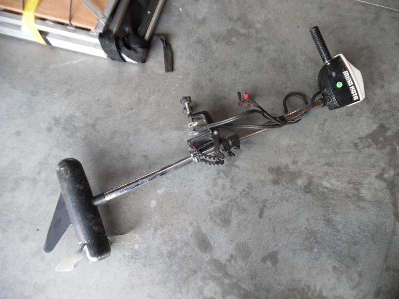 lot 21 image: Minnkota trolling motor