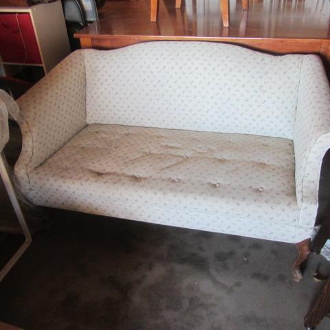 Loveseat - Queen Anne Legs