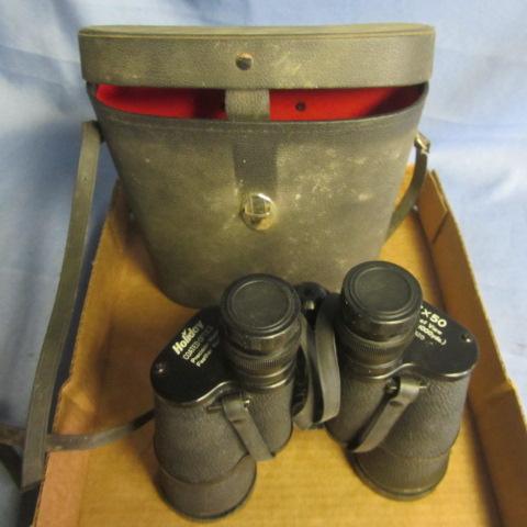 lot 100 image: Binoculars & Case