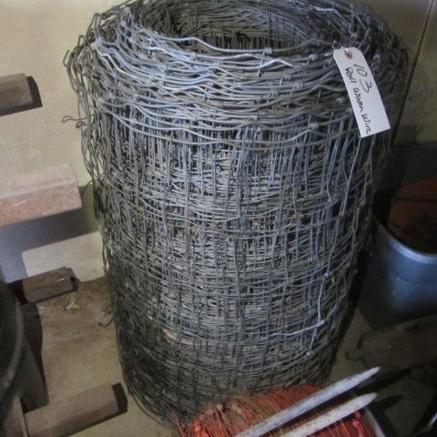 lot 103 image: Roll Woven Wire