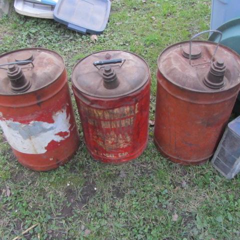 lot 147 image: Metal Gas Cans