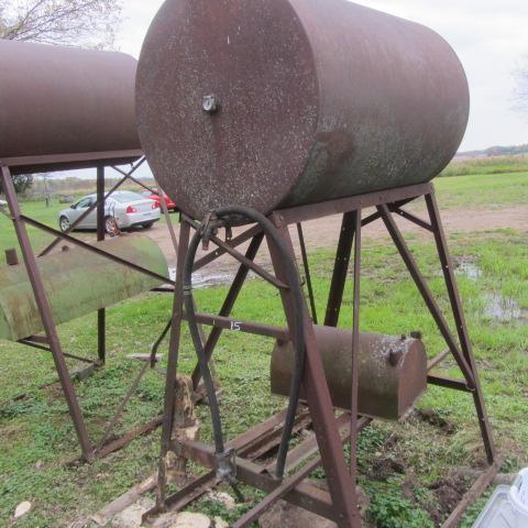 lot 15 image: Fuel Tank & Stand