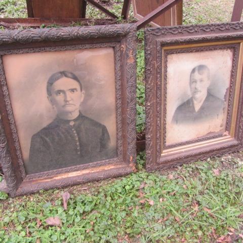 lot 175 image: Antique Frames with Portraits