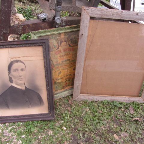 lot 178 image: Portrait, Frame, Litho
