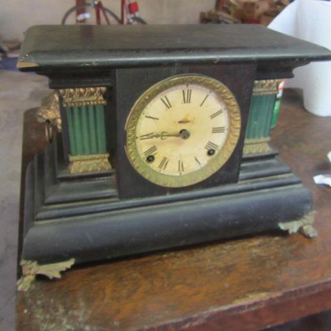 lot 18 image: Sessions Mantle Clock