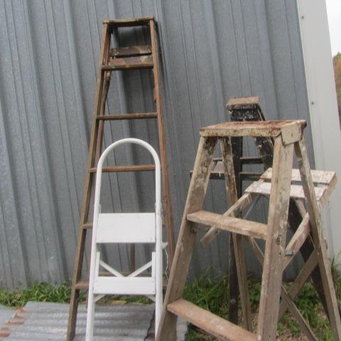 lot 198 image: Wooden Step Ladders & Stool
