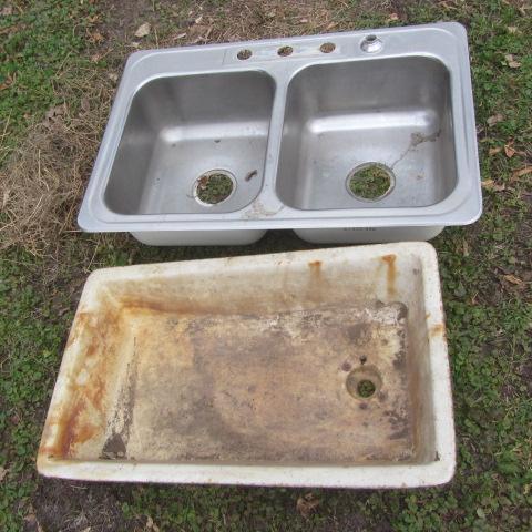 lot 205 image: Farm Sink, Stainless Sink