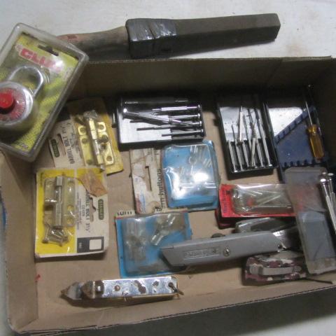 lot 241 image: Screwdrivers, Knives, Lock