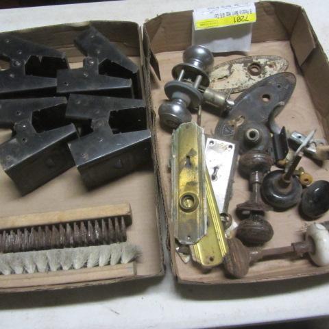 lot 259 image: Vintage Door Hardware, Brackets