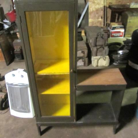 lot 277 image: Cabinet with Case